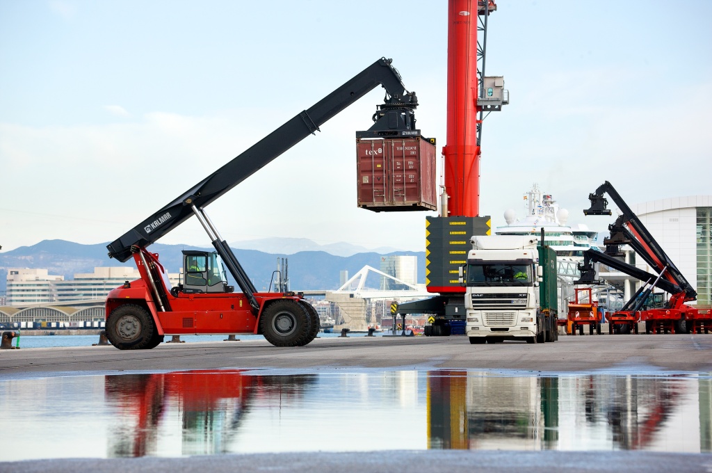 Cargo Handling Equipment Market Global Industry Insights, Trends, Outlook, and Analysis